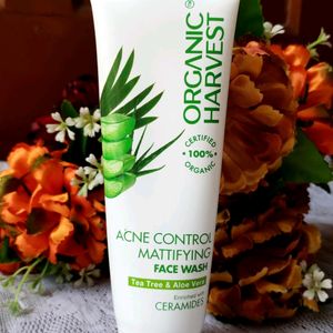 Organic Harvest ACNE CONTROL MATTIFYING FACE WASH