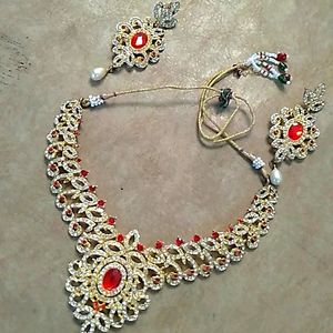 Red Necklace Set