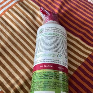 Mama Earth Onion Shampoo