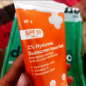 1℅ Hyaluronic sunscreen Aque Gel