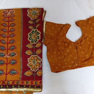 Matka Saree With Designer Blouse