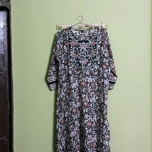 New/Unused A Line Kurti With Dupatta Pant