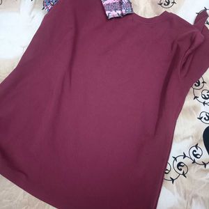 Beautiful Designer Top With Sleeves Design In Xl