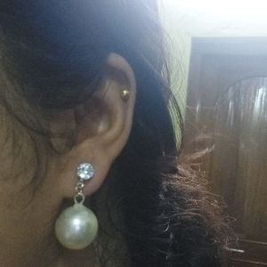 Stone pearl Attached Earrings