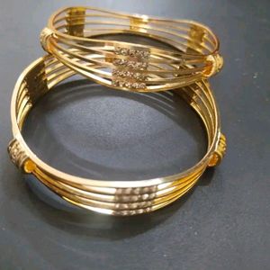 chunky bracelet & bangles