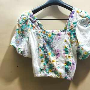 White Floral Balloon Sleeve Crop Top