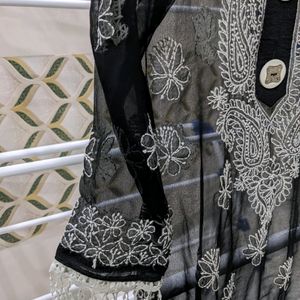 Luchnowi Kurti