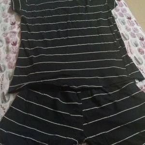 I Selling Black T.Shirt And Shorts,It Used