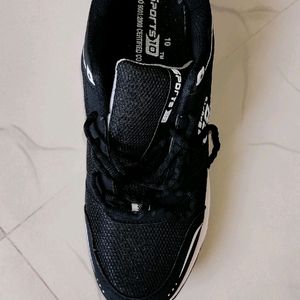 Black Sports Shoe