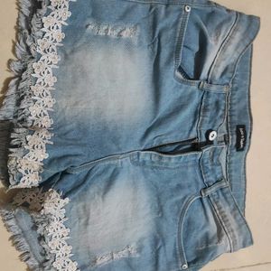 denim light blue lace short slightly ripped