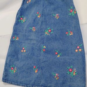 Denim Skirt With Embroidered Flowers