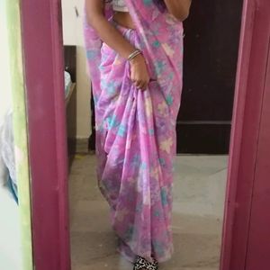 Floral Printed Pink Light Weight Saree