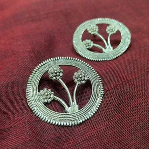 Silver Round Studs