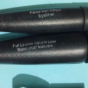 2 Eyeliner With Mascara