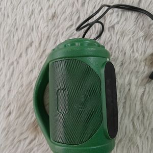 Olive Wireless Speaker