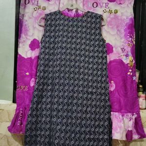 BLUE SLEEVELESS KURTI