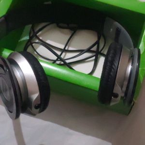 lowest price deal brand new wired headphone just rs 380 only price fixed isse Kum nahin hoga for more gadgets follow my profile