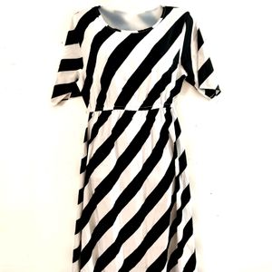 Black And White Stripe Dress ( Women)