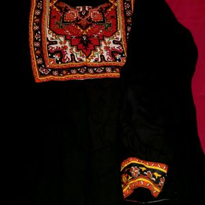 BLACK KURTI