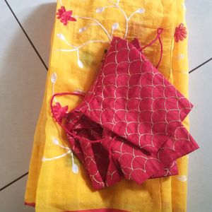 sadi with blouse,saree for haldi rasam