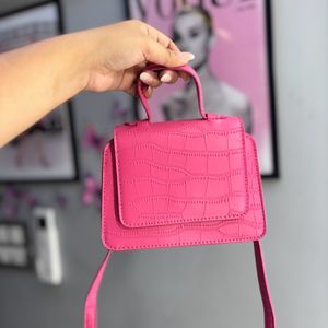 GORGEOUS ONLY MINI SLING BAG