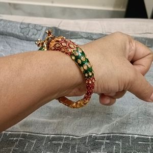 Peacock Kada