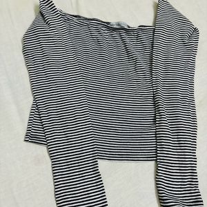 Drop Shoulder Black N White Full Sleeve Top Unused