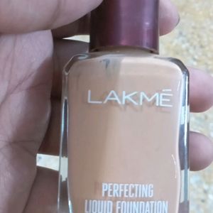 Lakme FOUNDATION natural Shell Used