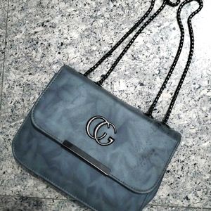 GUCCI Sling Bags In Grey !