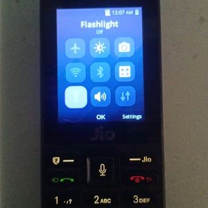 Jio phone working Good..