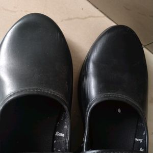 Bata Shoes Limited Edition Size 5 Best Condition