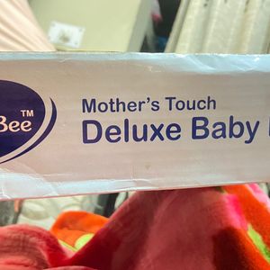 Deluxe baby bather