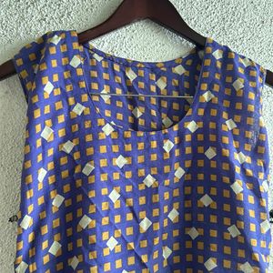 GCombo Of 2 Beautiful Kurtis- Green And Blue Prinf