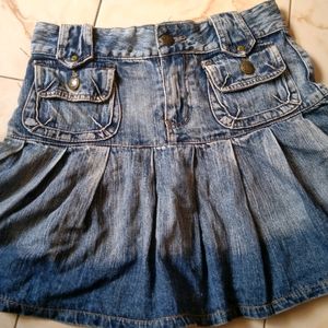 Pretty Y2K Pleated Denim Skirt