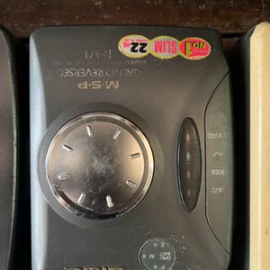 10 Cassette Walkman- NOT WORKING