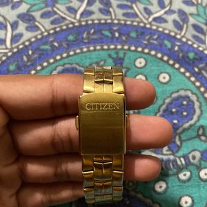 Citizen Quartz Golden Watch