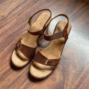 Brown Textured Block Sandals