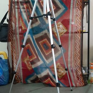 Tripod Fir Video Making