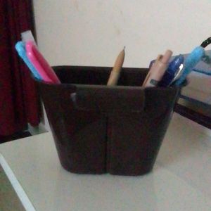 Pen Holder