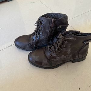 Boots Size 36/37 Indian