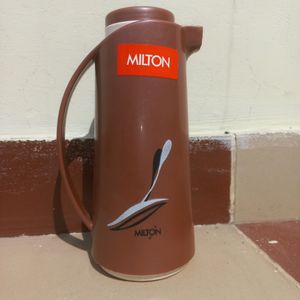 ✅️New Product. Milton Cafetressa Flask 500 ML Beig