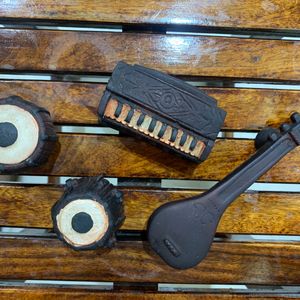 Miniature Musical Instruments 🎶