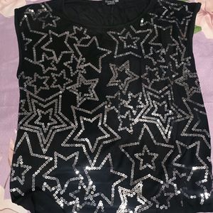 FOREVER 21 Black Star Sequin Tshirt