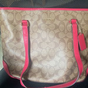 Coach Small-mid Tote Bag. Gently Used