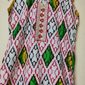 Sleevesless Kurti