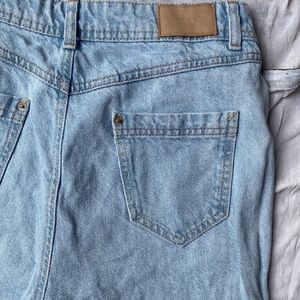 Ultra High Straight Fit Jeans