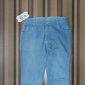 W-07 Size 28 Bootcut Women Denim Jeans