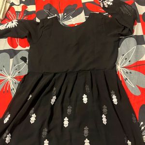 Kurti Black Chikankari