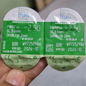 BAUSCH + LOMB Contact lenses (Power -2.50)