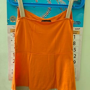 SLEEVELESS ORANGE TOP